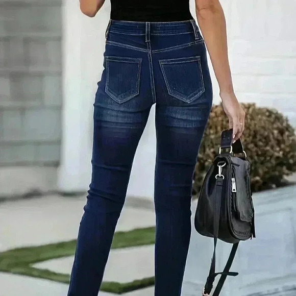 Dark Wash Casual Women's Elastic Slant Pocket Skinny Jeans - Picture 2 of 6